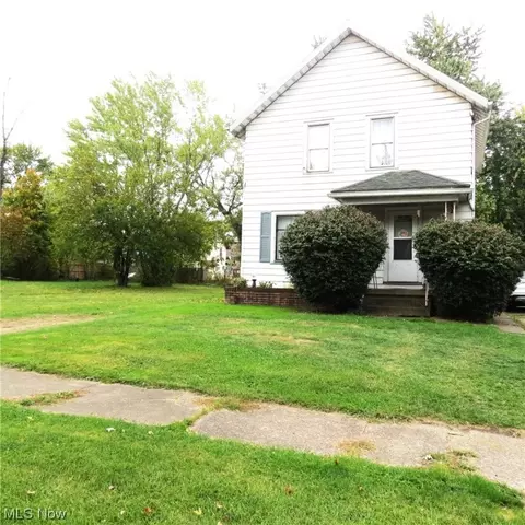 773 Homewood Ave SE, Warren, OH 44484