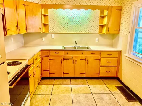 3308 Ridgewood Ave, Ashtabula, OH 44004 photo 12