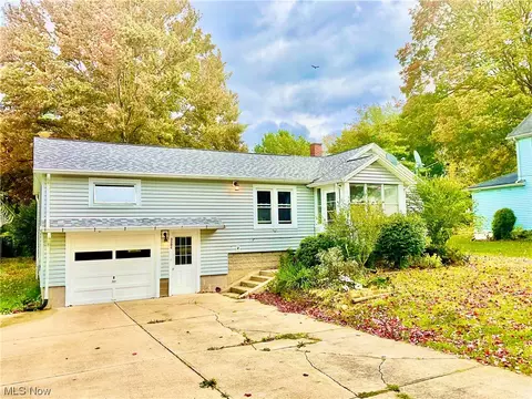 3308 Ridgewood Ave, Ashtabula, OH 44004 photo 4