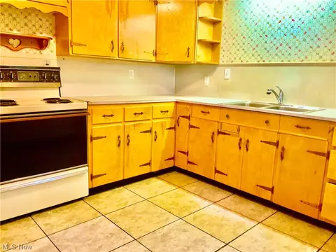 3308 Ridgewood Ave, Ashtabula, OH 44004 photo 13
