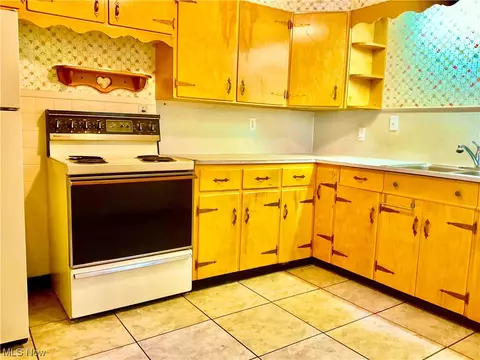 3308 Ridgewood Ave, Ashtabula, OH 44004 photo 11