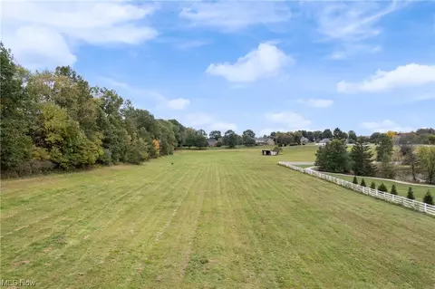 V/l Farmbrook Avenue, North Canton, OH 44720 photo 8
