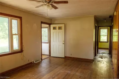 112 Dill Ct, Lagrange, OH 44050 photo 2