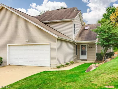 563 Hilltop Ter, Tallmadge, OH 44278