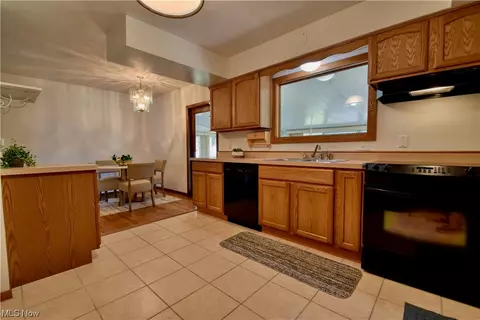 3418 Ridgewood Ave, Ashtabula, OH 44004 photo 9