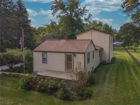 632 Cove Blvd, Coventry, OH 44319
