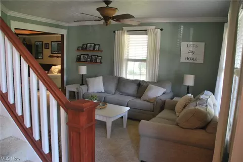 126 Vanderbilt Ct, Elyria, OH 44035 photo 5