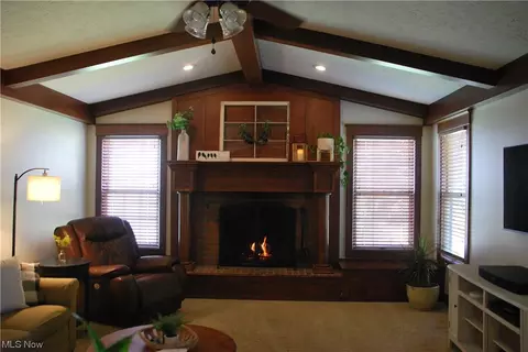 126 Vanderbilt Ct, Elyria, OH 44035 photo 8