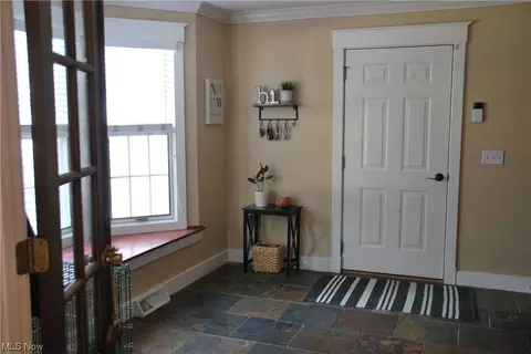 126 Vanderbilt Ct, Elyria, OH 44035 photo 3