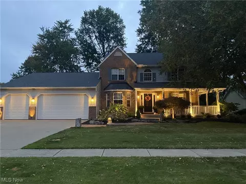 126 Vanderbilt Ct, Elyria, OH 44035 photo 1