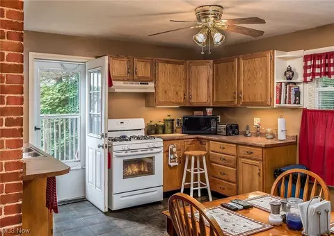 703 Clarendon Ave NW, Canton, OH 44708 photo 16