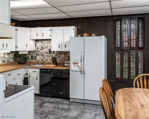 703 Clarendon Ave NW, Canton, OH 44708 photo 8