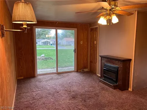 4867 Forest Rd, Mentor, OH 44060 photo 9