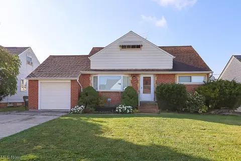 21340 Carol Dr, Euclid, OH 44119