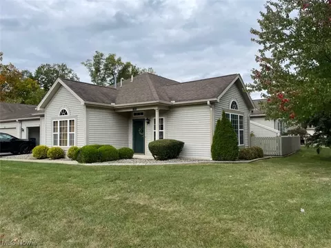 272 Wilcox Rd, Youngstown, OH 44515