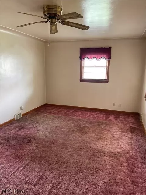 375 Creed St, Struthers, OH 44471 photo 8