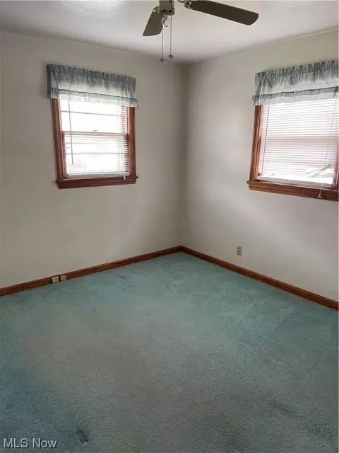 375 Creed St, Struthers, OH 44471 photo 17