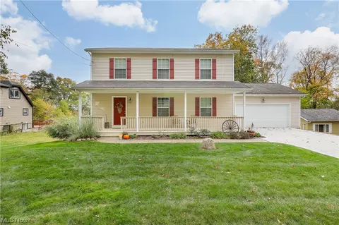 172 Lakota Ave, Akron, OH 44319