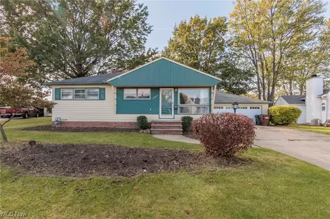 11279 Magdala Dr, Parma, OH 44130