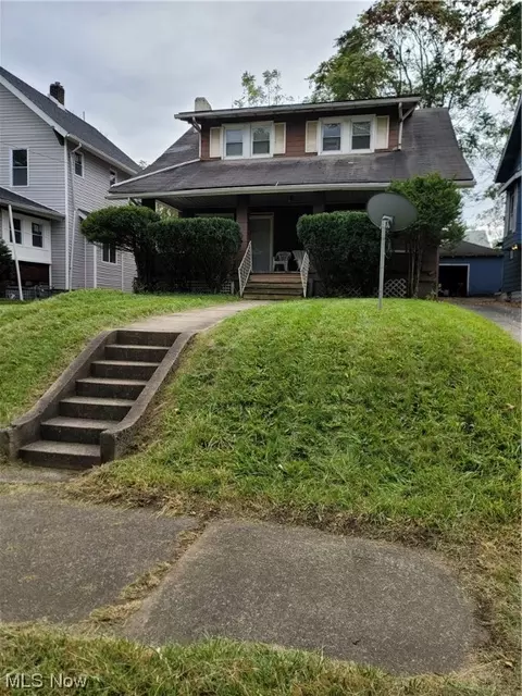 319 E Lucius Ave, Youngstown, OH 44507