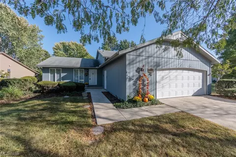 19005 Quail Hollow Dr, Strongsville, OH 44136