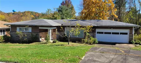 105 Marigold Ln, Marietta, OH 45750