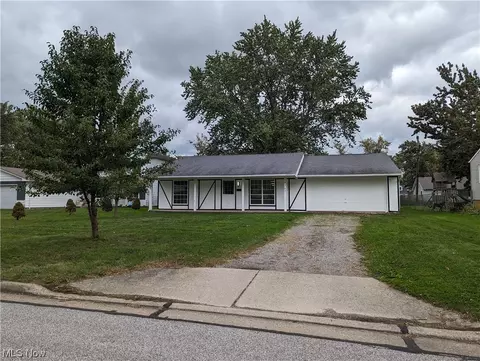 4767 Glen Lodge Rd, Mentor, OH 44060