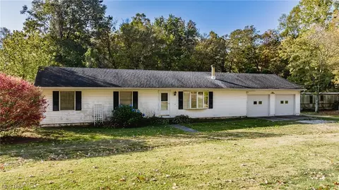 11656 Carbondale Rd, Nelsonville, OH 45764