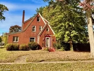 408 Hazelwood Ave SE, Warren, OH 44483