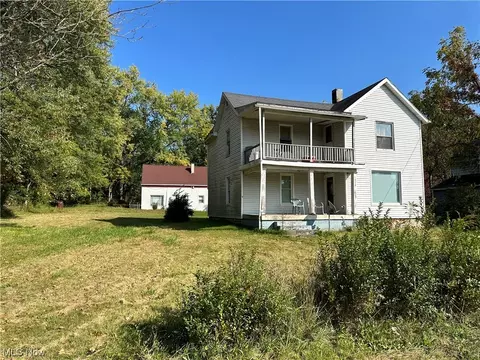 1475 Lansdowne Blvd, Youngstown, OH 44505