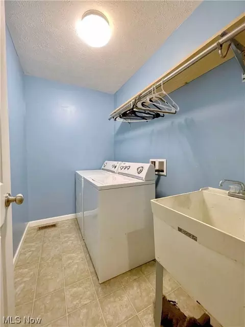 128 Slate Dr, Berea, OH 44017 photo 23