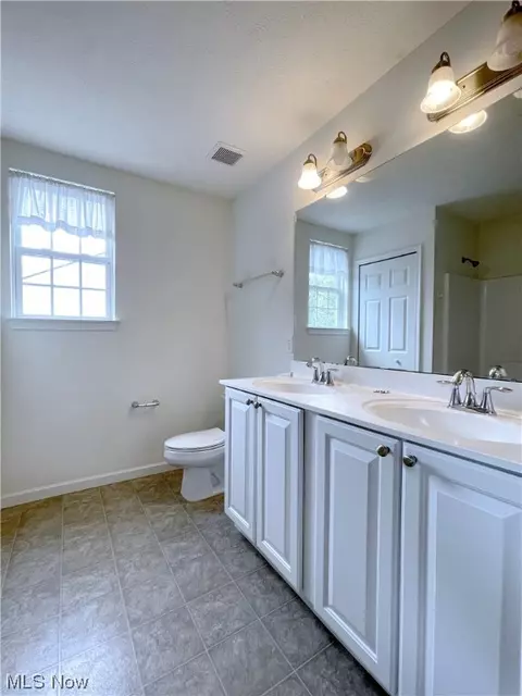 128 Slate Dr, Berea, OH 44017 photo 17