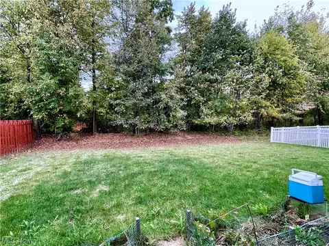 128 Slate Dr, Berea, OH 44017 photo 32