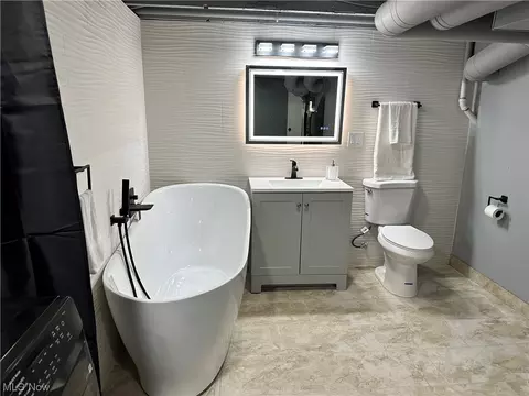 326 Babbitt Rd, Euclid, OH 44123 photo 22