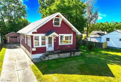 954 Stanwood Ave, Akron, OH 44314