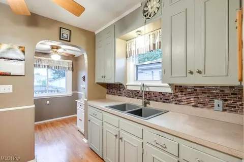 6914 Gerald Ave, Parma, OH 44129 photo 18