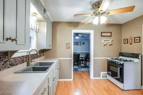 6914 Gerald Ave, Parma, OH 44129 photo 20