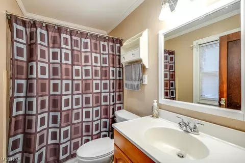 6914 Gerald Ave, Parma, OH 44129 photo 27