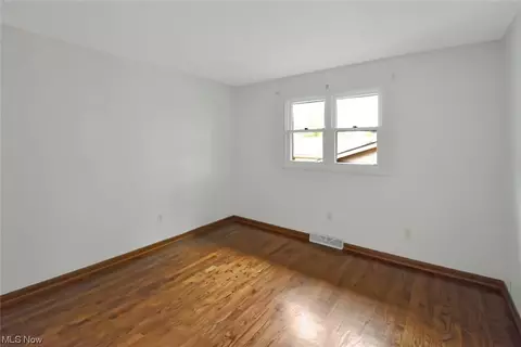 665 University Ave, Elyria, OH 44035 photo 12