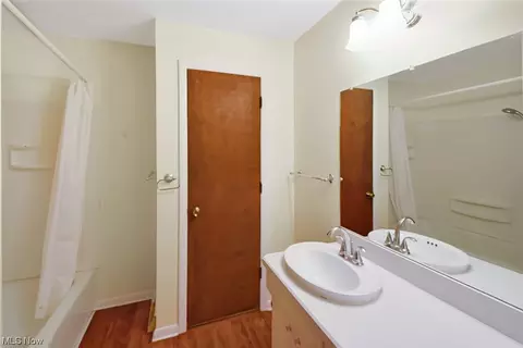 665 University Ave, Elyria, OH 44035 photo 15