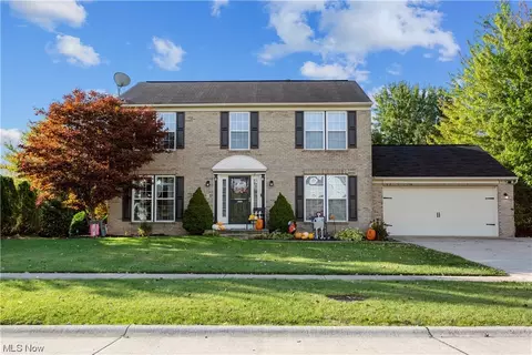 4311 Kingsbury Ct, Lorain, OH 44053