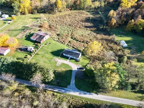 7060 E Wheeling Rd, Zanesville, OH 43701