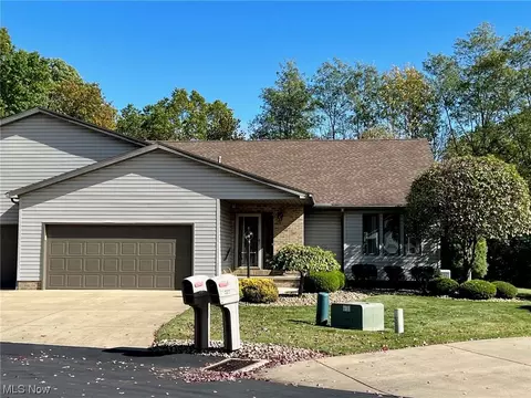 4150 Fawn Trl, Warren, OH 44483