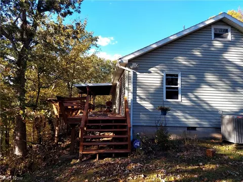 605 Morgan Rdg, Walker, WV 26180 photo 16