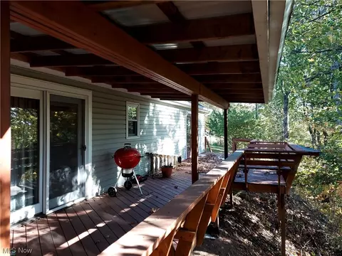 605 Morgan Rdg, Walker, WV 26180 photo 20