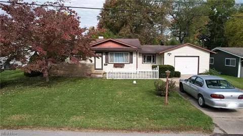1068 Williams Ave, Ravenna, OH 44266