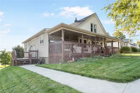 527 Bahler St SW, Sugarcreek, OH 44681