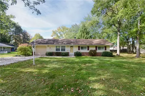 4168 Arden Blvd, Youngstown, OH 44511