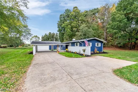 203 Pontius Rd, Mogadore, OH 44260