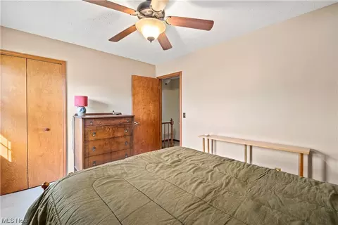 144 Findlay Ct, Elyria, OH 44035 photo 28